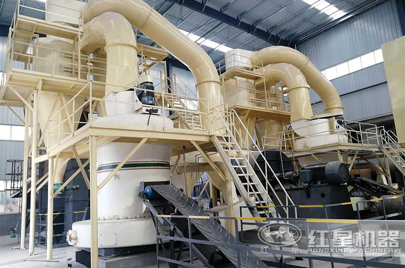 吉林膨潤(rùn)土雷蒙磨粉機(jī)現(xiàn)場(chǎng) 吉林膨潤(rùn)土雷蒙磨粉機(jī)現(xiàn)場(chǎng)